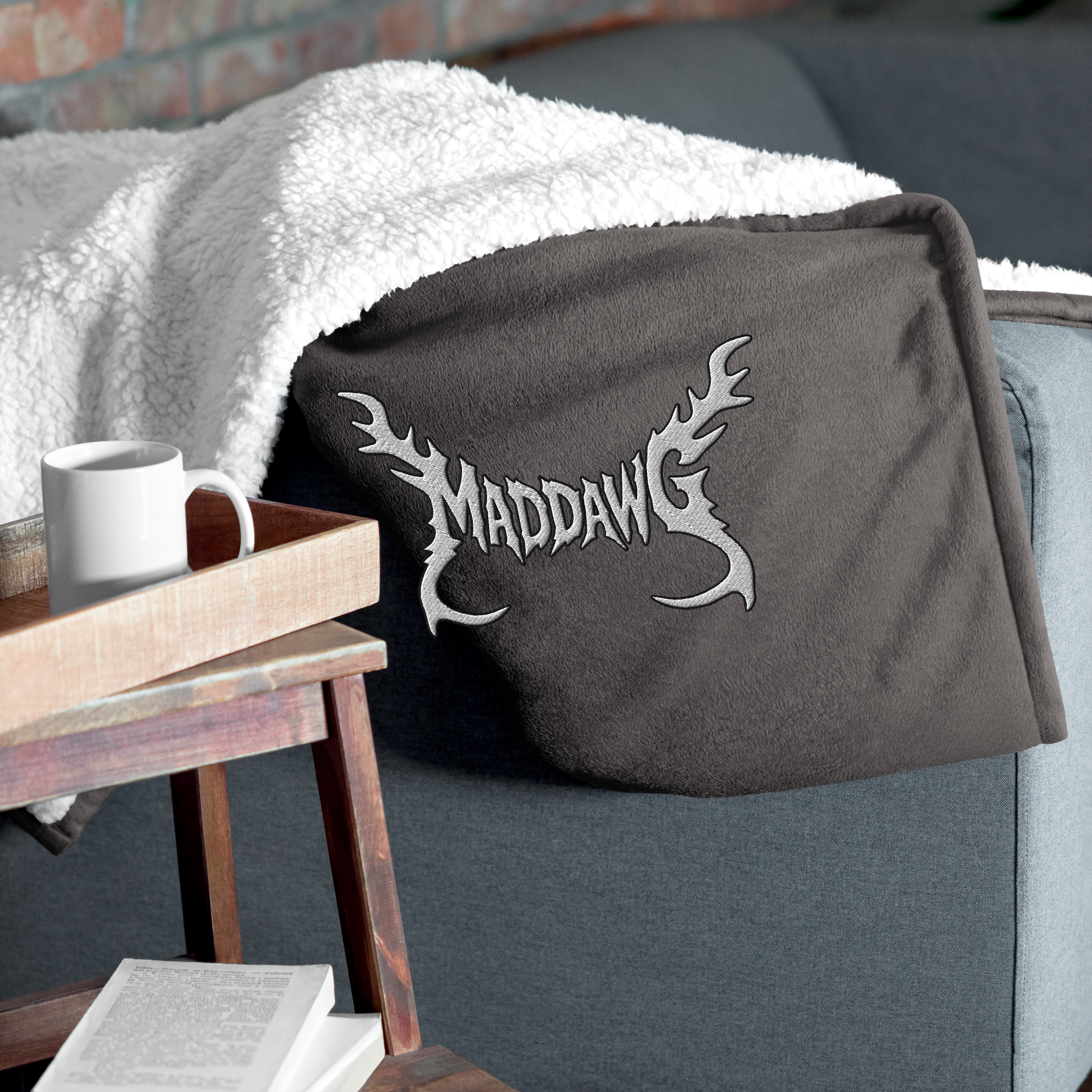 Mad Dawg's Premium Sherpa Blanket